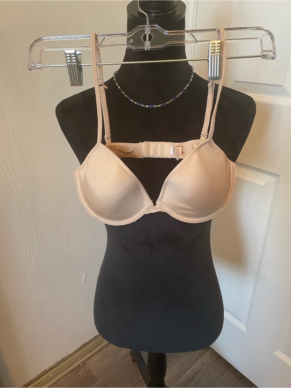 Xhilaration Nude Light Beige T-Shirt Bra Size 34C